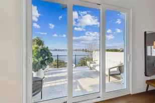 1640 Seabreeze Dr, Tarpon Springs, FL 34689 - Photo 59