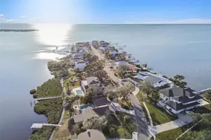 1640 Seabreeze Dr, Tarpon Springs, FL 34689 - Photo 9