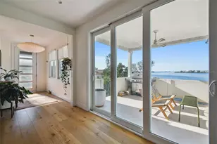 1640 Seabreeze Dr, Tarpon Springs, FL 34689 - Photo 11