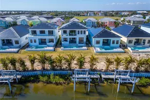 6536 Simone Shores Cir, Apollo Beach, FL 33572 - Photo 7