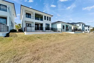 6536 Simone Shores Cir, Apollo Beach, FL 33572 - Photo 89