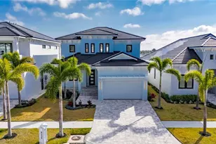 6538 Simone Shores Cir, Apollo Beach, FL 33572 - Photo 1