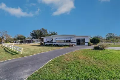 1235 45th Street N, Saint Petersburg, FL 33713 - Photo 1