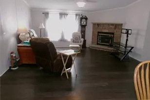 10020 Hamp Dr, Dade City, FL 33525 - Photo 3