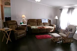 10020 Hamp Dr, Dade City, FL 33525 - Photo 5