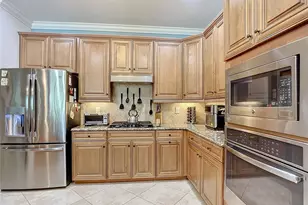 2902 Aviamar Cir, Naples, FL 34114 - Photo 13