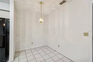 23227 Club Villas Dr, Land O Lakes, FL 34639 - Photo 17