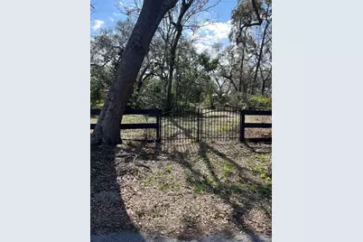 5104 Westlake Boulevard, Dade City, FL 33523 - Photo 1