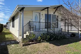 4747 Bobby Ave, Zephyrhills, FL 33541 - Photo 3