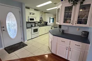 11300 124th Ave, Largo, FL 33778 - Photo 9