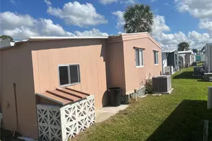 2094 Gondola Dr, Sarasota, FL 34238 - Photo 11