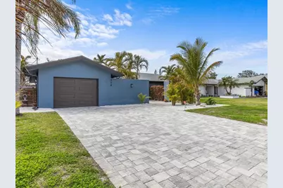 114 12th Street, Belleair Beach, FL 33786 - Photo 3