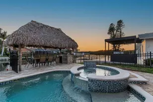 1336 51st Ave NE, Saint Petersburg, FL 33703 - Photo 75