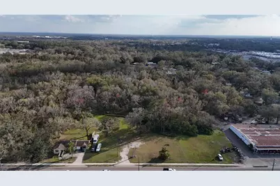 713 E Alsobrook Street, Plant City, FL 33563 - Photo 9