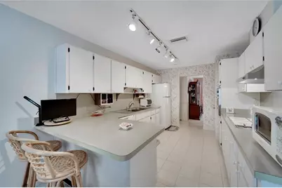 612 Allegheny Drive, Sun City Center, FL 33573 - Photo 9