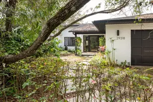 29318 Whippoorwill Ln, Wesley Chapel, FL 33543 - Photo 3