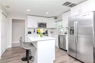 7015 N Dakota Ave, Tampa, FL 33604 - Photo 9