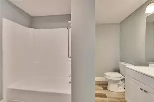 39809 Pretty Pond Rd, Zephyrhills, FL 33540 - Photo 7