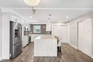 105 4th Ave NE, Saint Petersburg, FL 33701 - Photo 5