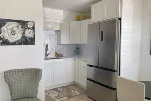 250 Rosery Rd NW, Largo, FL 33770 - Photo 9
