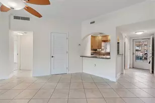 1200 N Shore Dr NE, Saint Petersburg, FL 33701 - Photo 9