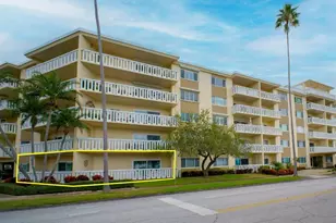 1200 N Shore Dr NE, Saint Petersburg, FL 33701 - Photo 1