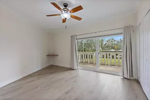 1200 N Shore Dr NE, Saint Petersburg, FL 33701 - Photo 13