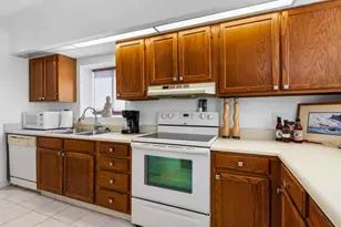808 Bahia Del Sol Dr, Ruskin, FL 33570 - Photo 3