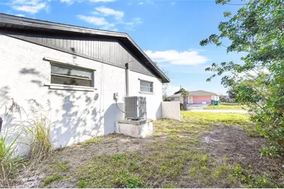 184 Garden Avenue NW, Port Charlotte, FL 33952 - Photo 15