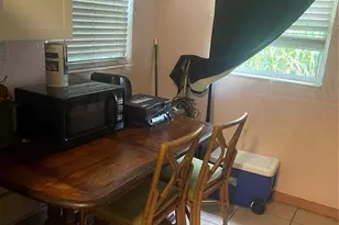 300 52nd St S, Saint Petersburg, FL 33707 - Photo 3