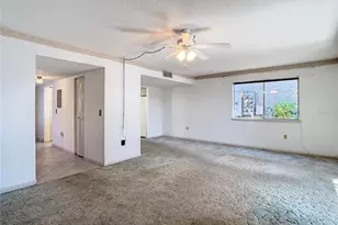 6323 Newtown Cir, Tampa, FL 33615 - Photo 9