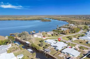 541 Ridgecrest Dr, Punta Gorda, FL 33982 - Photo 3
