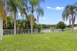 7210 N Manhattan, Tampa, FL 33614 - Photo 27