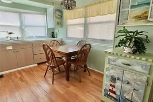 7167 Mt Hawthorne Rd NE, Saint Petersburg, FL 33702 - Photo 7