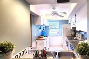 11204 Pembridge Ct, Port Richey, FL 34668 - Photo 5