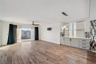 960 Starkey Rd, Largo, FL 33771 - Photo 11