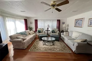 37 Palm Forest Dr, Largo, FL 33770 - Photo 15