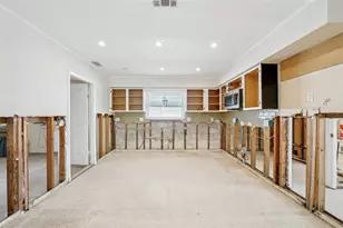 5815 Bali Way S, Saint Pete Beach, FL 33706 - Photo 23