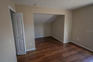 10313 Avelar Ridge Dr, Riverview, FL 33578 - Photo 7