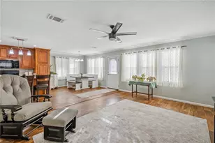 4946 Blanco Dr, Zephyrhills, FL 33541 - Photo 9