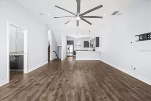 4810 W McElroy Ave, Tampa, FL 33611 - Photo 13
