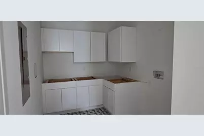 2402 N Glenwood Drive, Tampa, FL 33602 - Photo 9