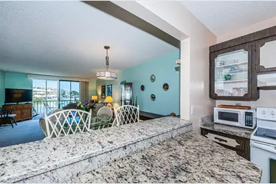 7405 Bay Island Drive S #220, South Pasadena, FL 33707 - Photo 13