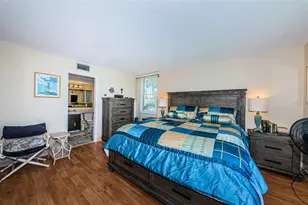 7405 Bay Island Dr S, South Pasadena, FL 33707 - Photo 15