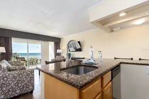 2506 N Rocky Point Dr, Tampa, FL 33607 - Photo 25