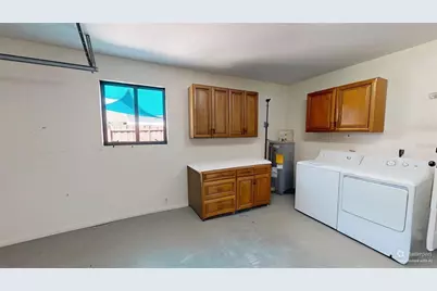2235 20th St S, Saint Petersburg, FL 33712 - Photo 17