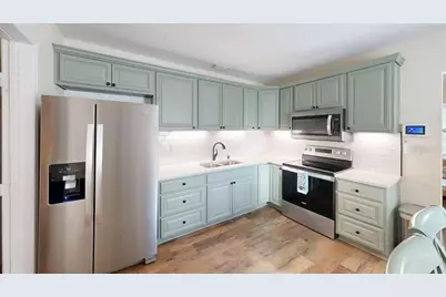 2235 20th St S, Saint Petersburg, FL 33712 - Photo 3