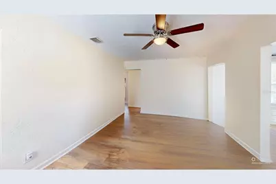 2235 20th St S, Saint Petersburg, FL 33712 - Photo 11