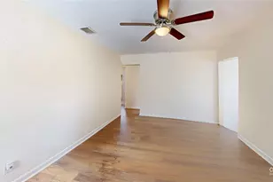 2235 20th St S, Saint Petersburg, FL 33712 - Photo 11