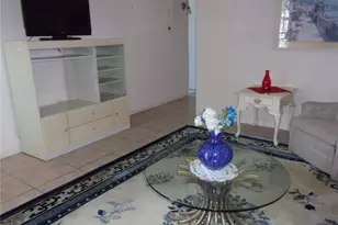 8525 111th St, Seminole, FL 33772 - Photo 13